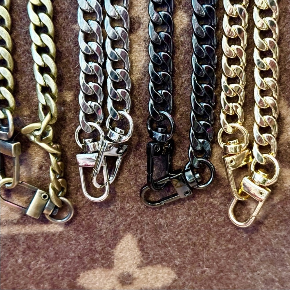 High Quality Wallet/ Bag Chains - Picture 2 of 4
